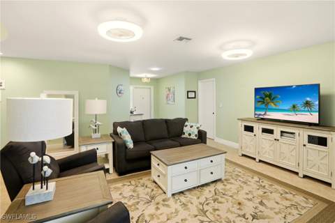 142 Old Tamiami Trl, Naples FL - photo 12 of 48