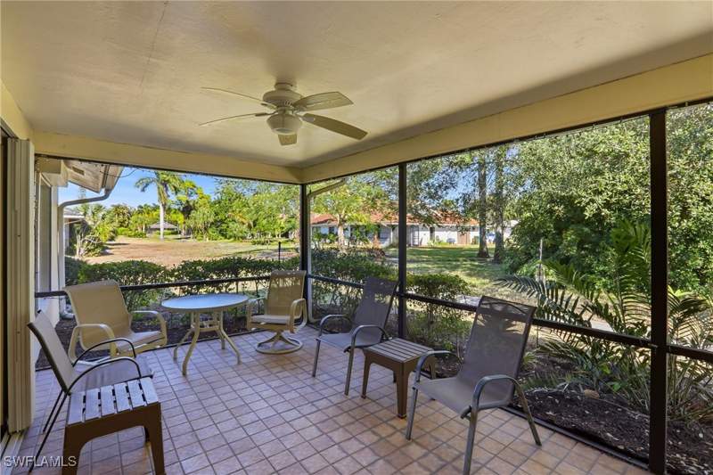 3 bedroom SingleFamilyResidence at 142 Old Tamiami Trl, Oak Park, Naples — photo 3