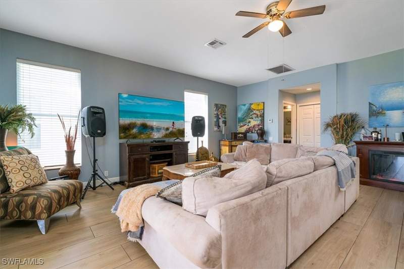 5 bedroom SingleFamilyResidence at 22855 Forest Ridge Dr, Marsh Landing, Estero — photo 5