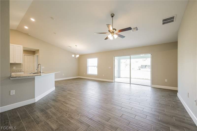 3 bedroom SingleFamilyResidence at 2900 7th St W, Lehigh Acres, Lehigh Acres — photo 3