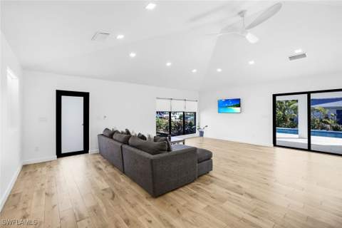 10771 6th St, Naples FL - photo 7 of 39
