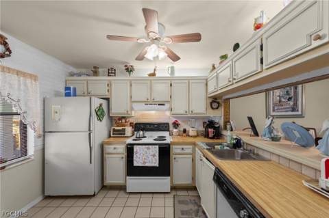 9305 Lake Park Dr 102, Fort Myers FL - photo 9 of 37