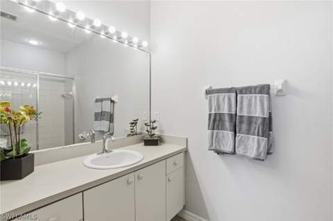 4117 Bellasol Cir 124, Fort Myers FL - photo 17 of 30
