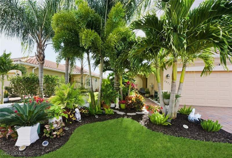 3 bedroom Attached at 1971 Wellington St, Orange Blossom Ranch, Naples — photo 4