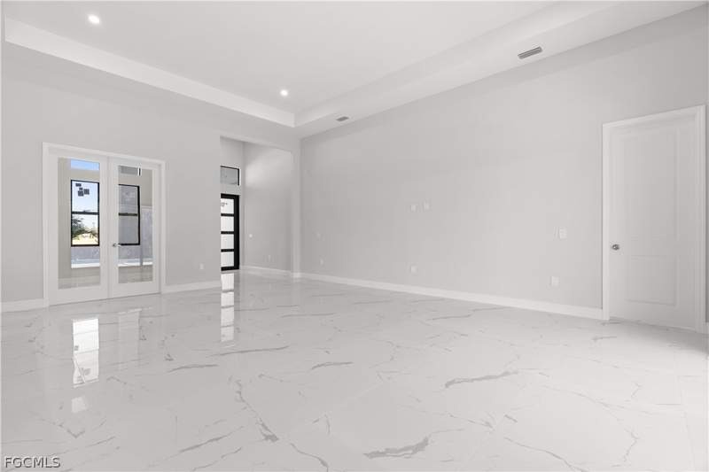 3 bedroom SingleFamilyResidence at 4020 NW 20th St, Cape Coral, Cape Coral — photo 4