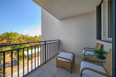 7225 Pelican Bay Blvd 402, Naples FL - photo 19 of 38