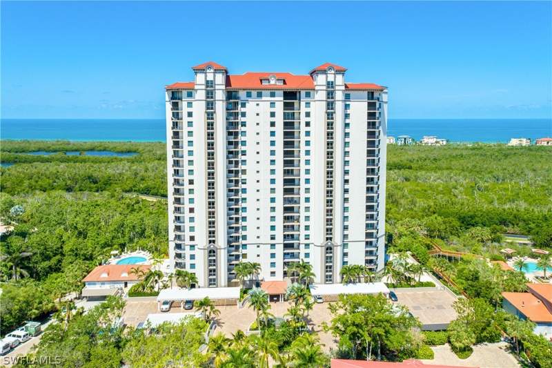 2 bedroom Condominium at 7225 Pelican Bay Blvd 402, Coronado, Naples — photo 2