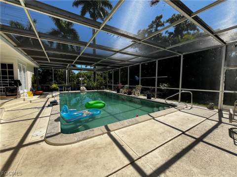 1248 Osceola Dr, Fort Myers FL - photo 6 of 16