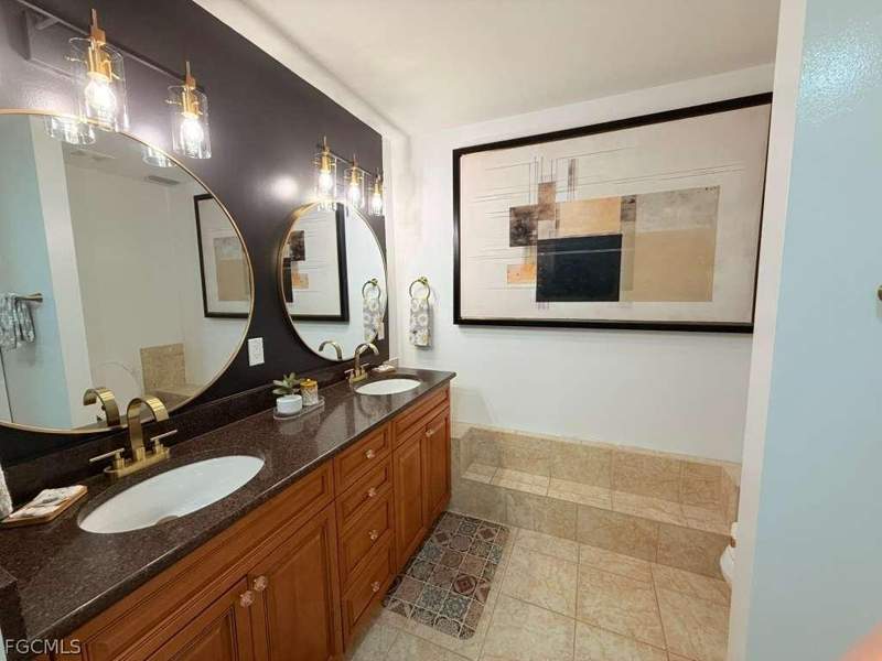 3 bedroom SingleFamilyResidence at 14271 Sandarac Dr, Alden Pines, Bokeelia — photo 4