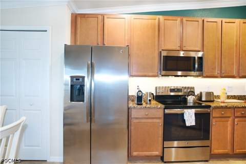 13730 Julias Way 726, Fort Myers FL - photo 21 of 46