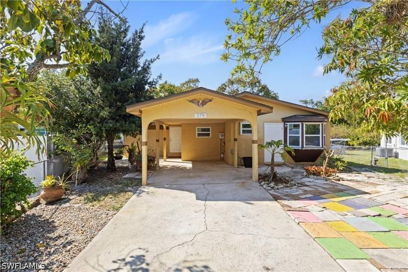 3 bedroom SingleFamilyResidence at 579 13th St N, River Park, Naples — photo 4