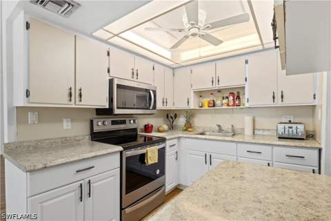 579 13th St N, Naples FL - photo 9 of 38