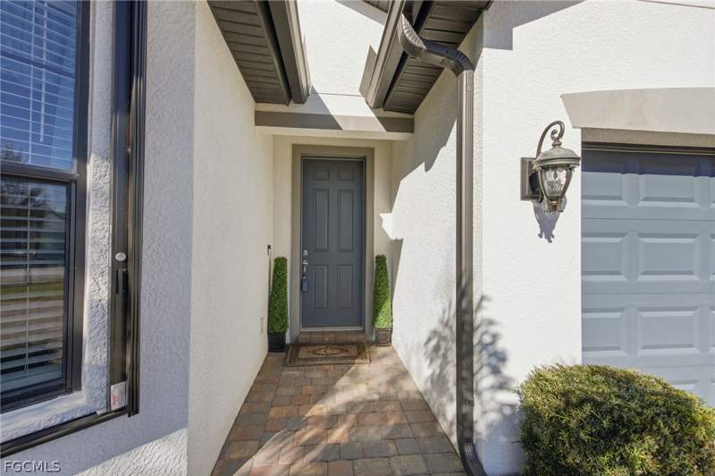 3 bedroom SingleFamilyResidence at 16091 Mistflower Dr, Hampton Lakes, Alva — photo 2