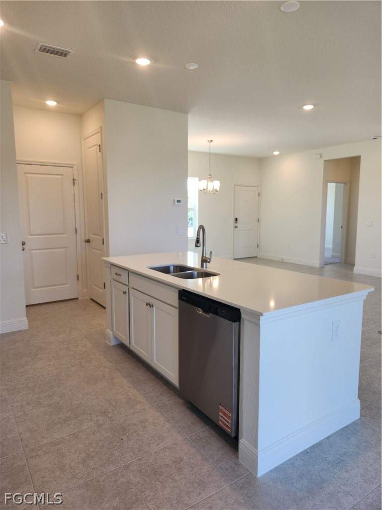 3 bedroom SingleFamilyResidence at 3900 28th St SW, Lehigh Acres, Lehigh Acres — photo 3