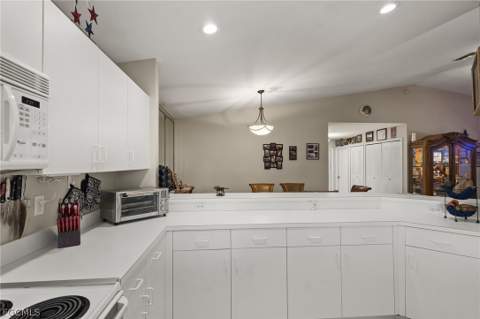 5521 Longleaf Dr, North Fort Myers FL - photo 10 of 32