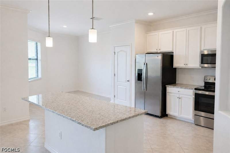 4 bedroom SingleFamilyResidence at 14745 Cantabria Dr, Portico, Fort Myers — photo 4