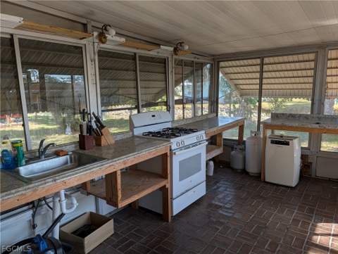 807 Holly Berry Ct, North Fort Myers FL - photo 12 of 48