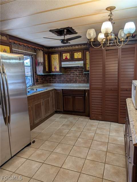 807 Holly Berry Ct, North Fort Myers FL - photo 9 of 48