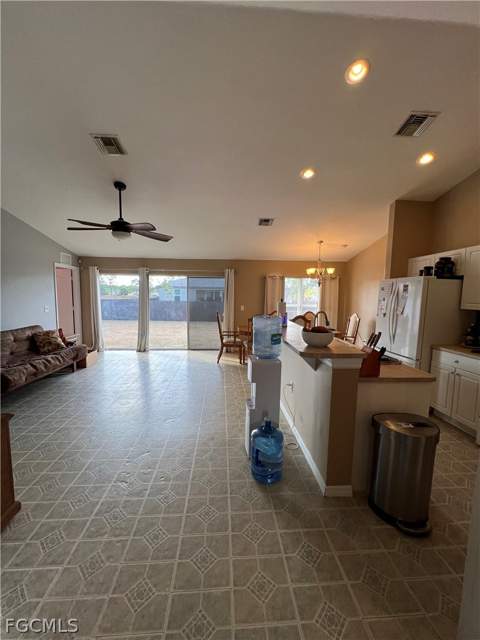 3446 NE 10th Ave, Cape Coral FL - photo 6 of 22