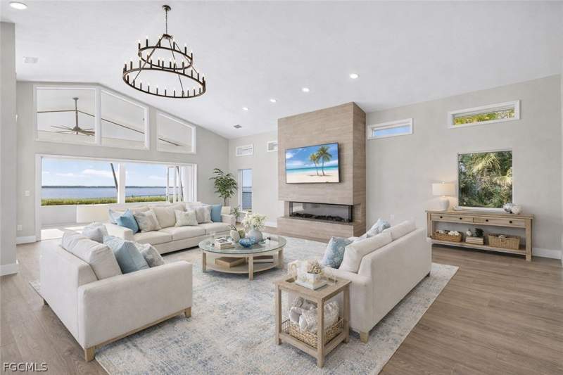 4 bedroom SingleFamilyResidence at 3776 Harold Ave, Fort Myers, Fort Myers — photo 2