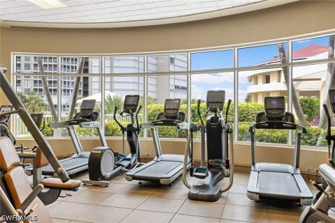 4501 Gulf Shore Blvd N 405, Naples FL - photo 22 of 35