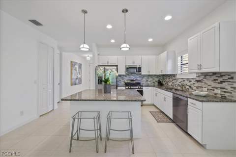 11508 Grey Egret Cir, Fort Myers FL - photo 16 of 39