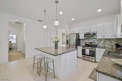 11508 Grey Egret Cir, Fort Myers FL - photo 18 of 39