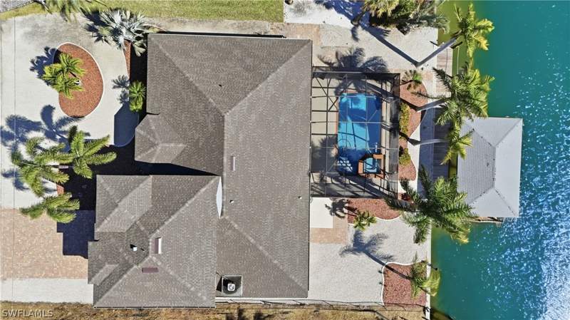 6 bedroom Duplex at 132 Egret St, Santini Cross Unrec, Fort Myers Beach — photo 3