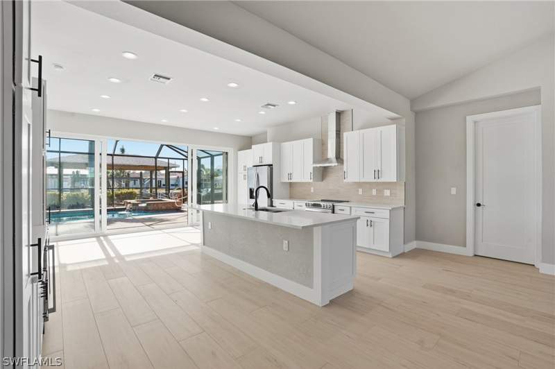 6 bedroom Duplex at 132 Egret St, Santini Cross Unrec, Fort Myers Beach — photo 5