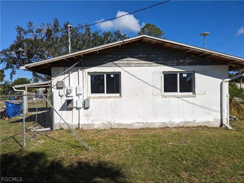2 bedroom SingleFamilyResidence at 1802 Atlantic Ave, Palmona Park, North Fort Myers — photo 5