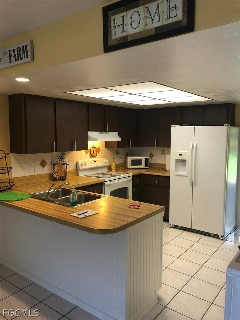 1 bedroom Attached at 1031 SE 9th St 4, Cape Coral, Cape Coral — photo 2
