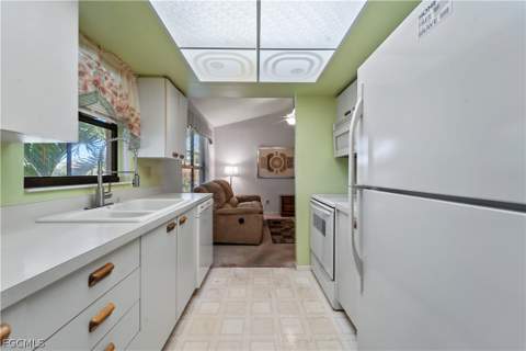 8340 Charter Club Cir 9, Fort Myers FL - photo 13 of 39