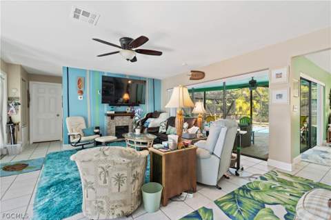 913 SE 26th Ter, Cape Coral FL - photo 19 of 50