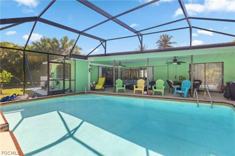 913 SE 26th Ter, Cape Coral FL - photo 7 of 50