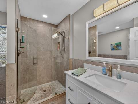2264 Outrigger Ln, Naples FL - photo 8 of 19