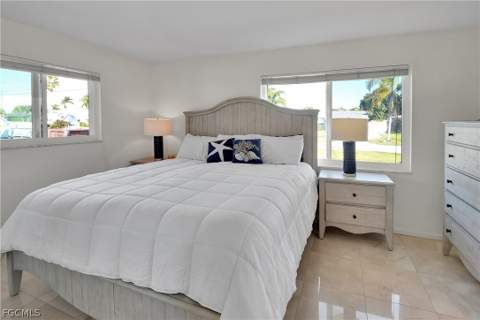 3018 SE 18th Pl, Cape Coral FL - photo 13 of 37