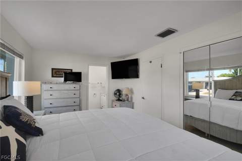3018 SE 18th Pl, Cape Coral FL - photo 14 of 37