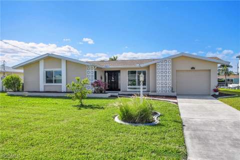 3018 SE 18th Pl, Cape Coral FL - photo 7 of 37