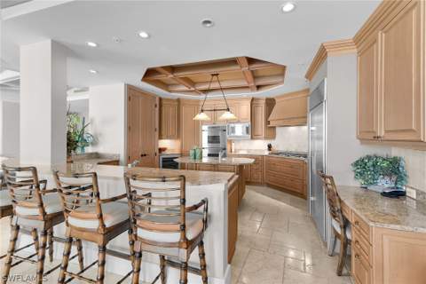 940 Cape Marco Dr 602, Marco Island FL - photo 17 of 50