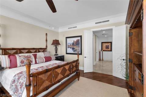 940 Cape Marco Dr 602, Marco Island FL - photo 23 of 50