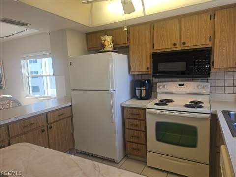 6893 Estero Blvd 446, Fort Myers Beach FL - photo 6 of 37