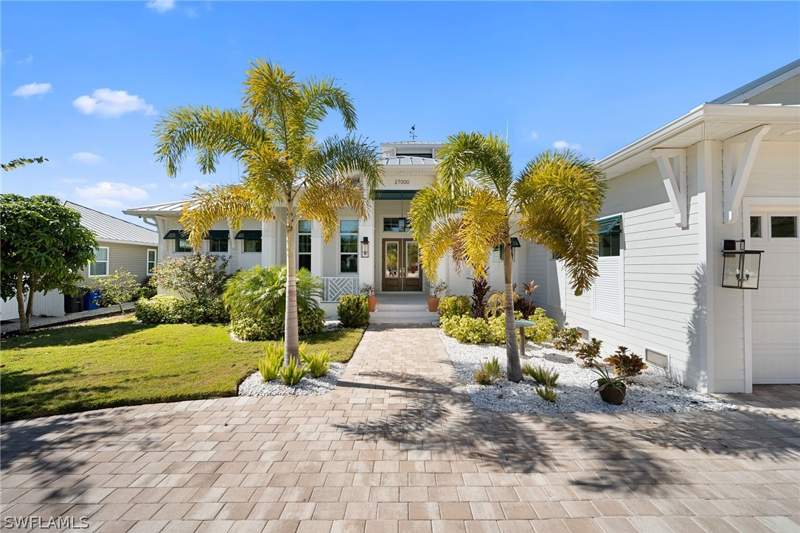 4 bedroom SingleFamilyResidence at 27000 Flamingo Dr, Paradise Village, Bonita Springs — photo 2