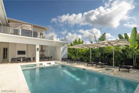 3770 Crayton Rd, Naples FL - photo 10 of 26