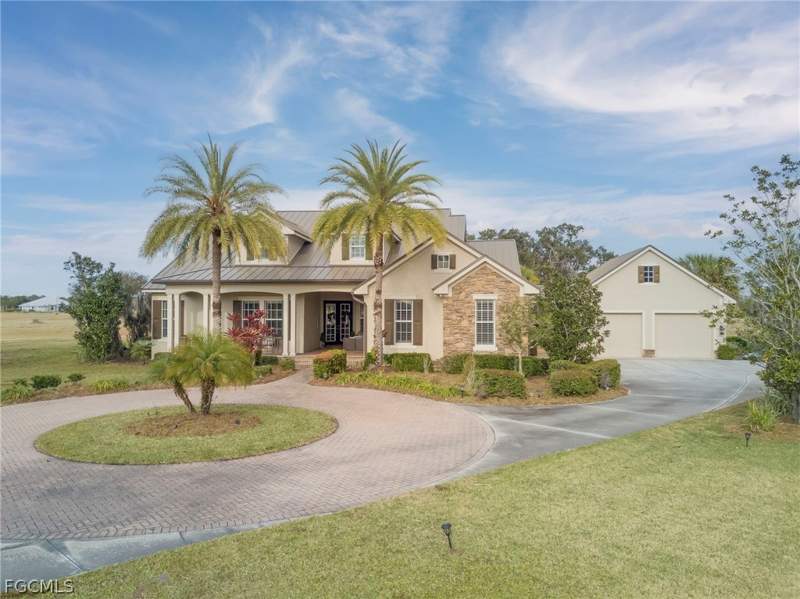 4 bedroom SingleFamilyResidence at 2131 Silk Bay Blvd, Caloosa Preserve, Alva — photo 2