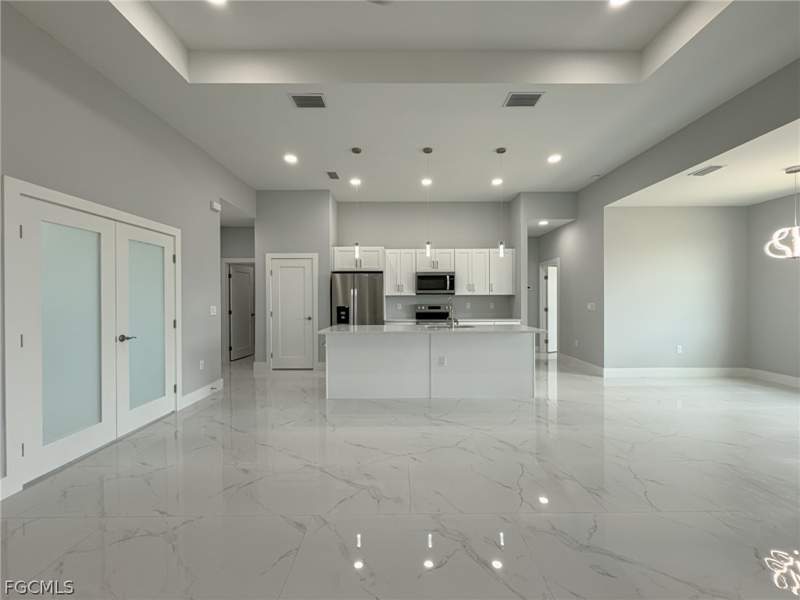 3 bedroom SingleFamilyResidence at 417 Paddock St, Southwood, Lehigh Acres — photo 3