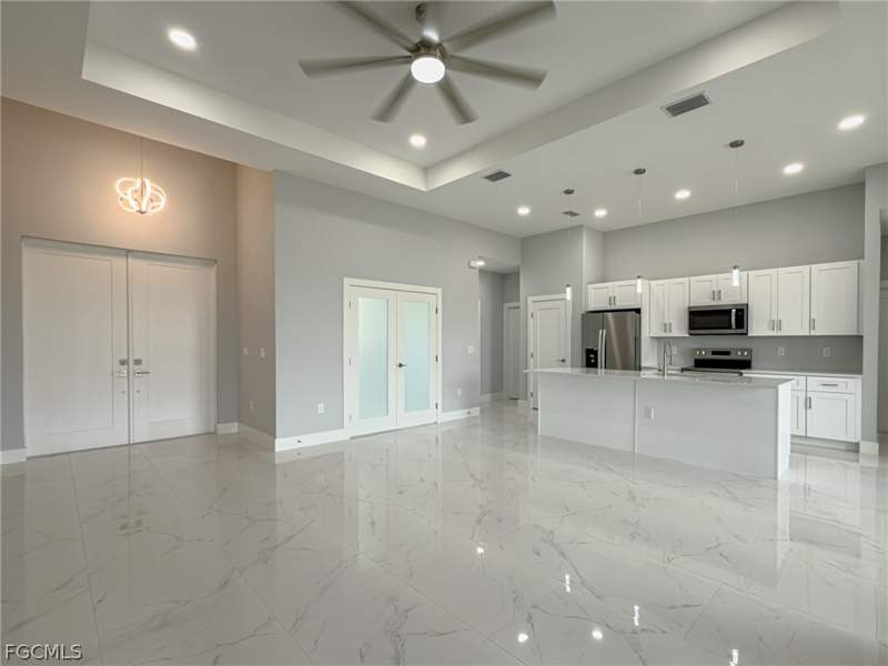 3 bedroom SingleFamilyResidence at 417 Paddock St, Southwood, Lehigh Acres — photo 4