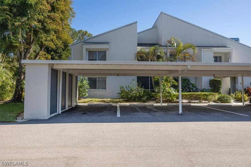 3 bedroom Condominium at 3036 Kings Lake Blvd 7564, Camelot At Kings Lake, Naples — photo 3