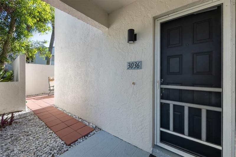 3 bedroom Condominium at 3036 Kings Lake Blvd 7564, Camelot At Kings Lake, Naples — photo 4