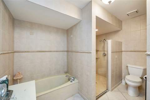 105 Cypress View Dr 105, Naples FL - photo 15 of 37