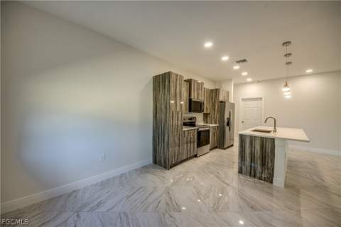 2512 48th St W, Lehigh Acres FL - photo 18 of 49
